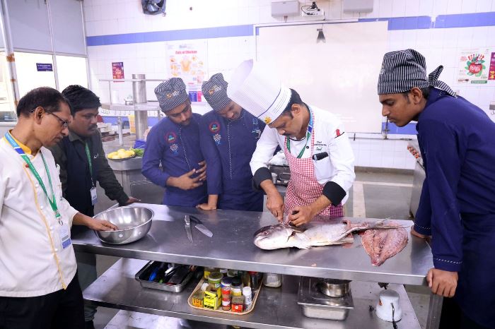 AJK College Students Showcase Culinary Skills with Spanish Menu1